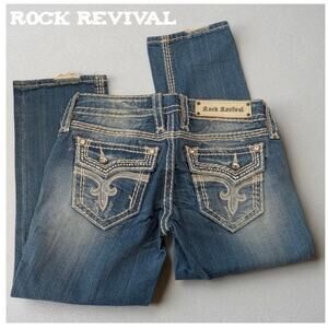 New ROCK REVIVAL Capri Denim Jeans KAI Light Wash Rhinestone Pockets Women's 26